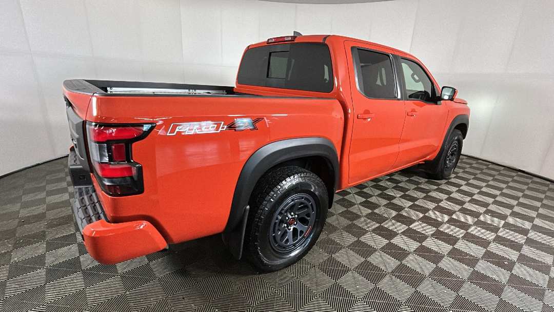 2025 Nissan Frontier PRO4X - Image 3