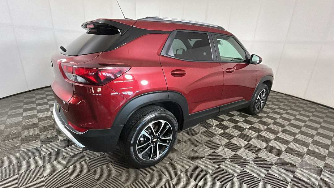 2025 Chevrolet Trailblazer LT - Image 3