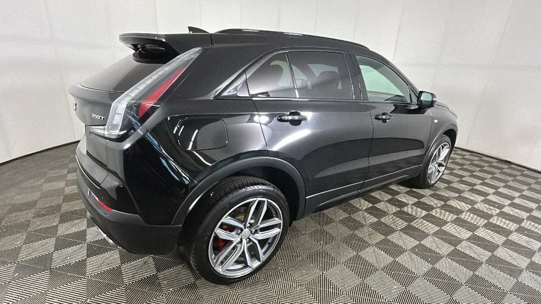 2021 Cadillac Xt4 Sport - Image 3