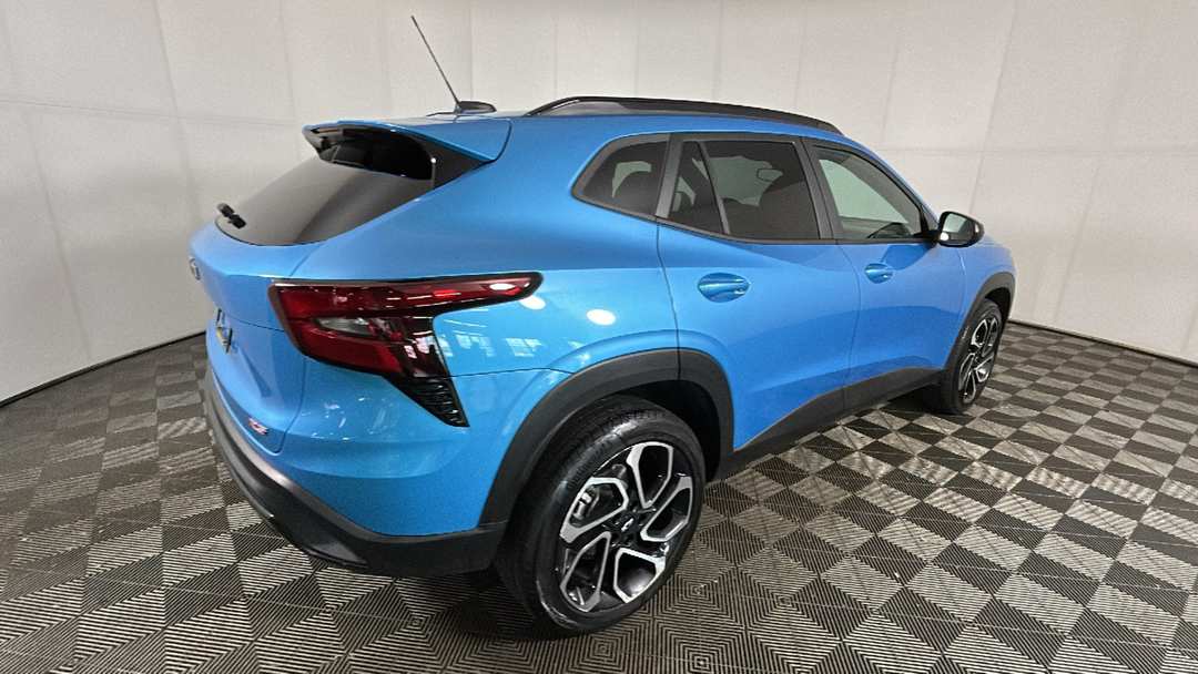 2025 Chevrolet Trax 2RS - Image 3
