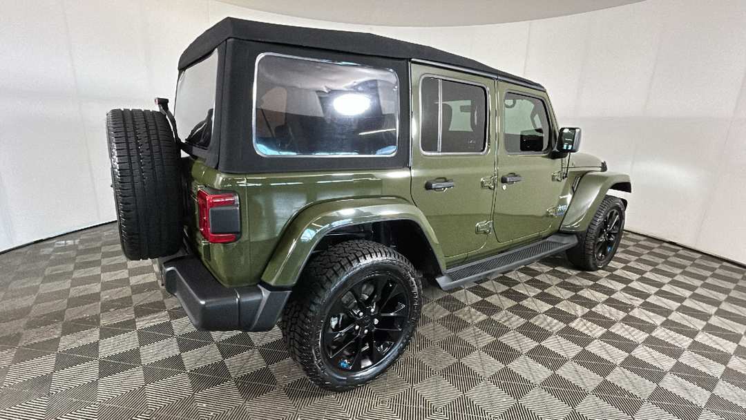 2023 Jeep Wrangler Sahara 4xe - Image 3