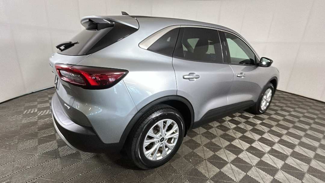 2024 Ford Escape Active - Image 3