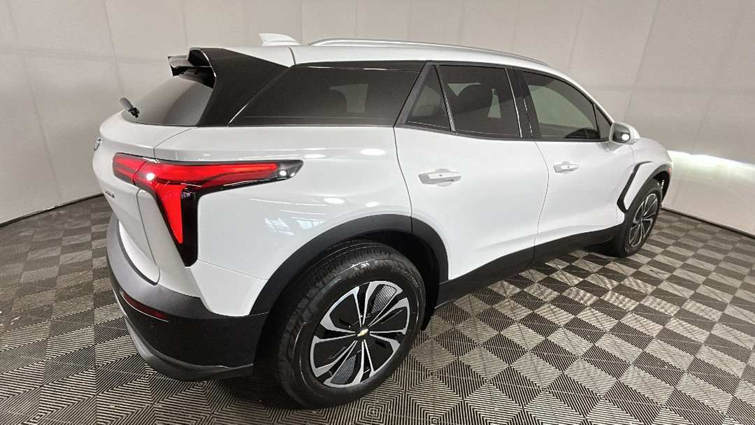 2024 Chevrolet Blazer Ev LT - Image 3