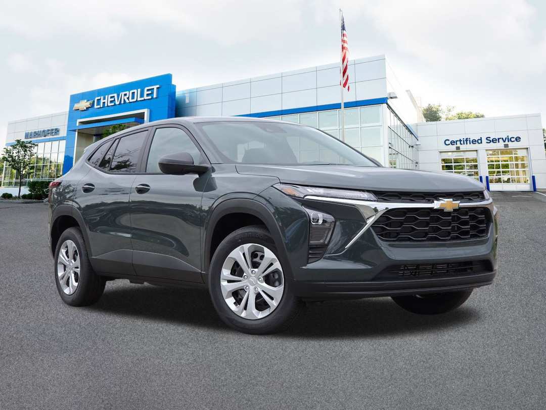 2026 Chevrolet Trax LS - Image 2