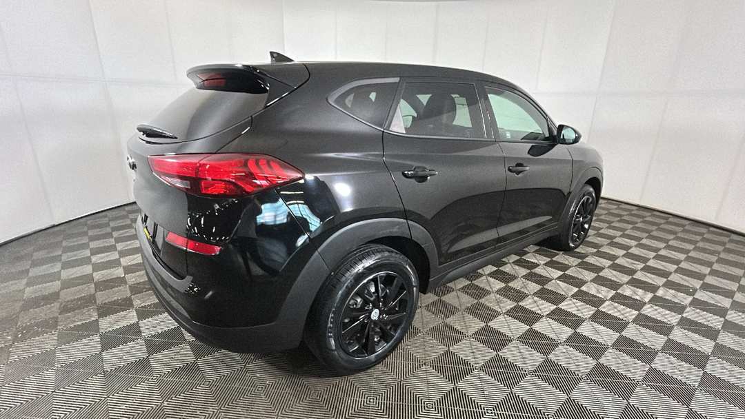 2021 Hyundai Tucson SE - Image 3