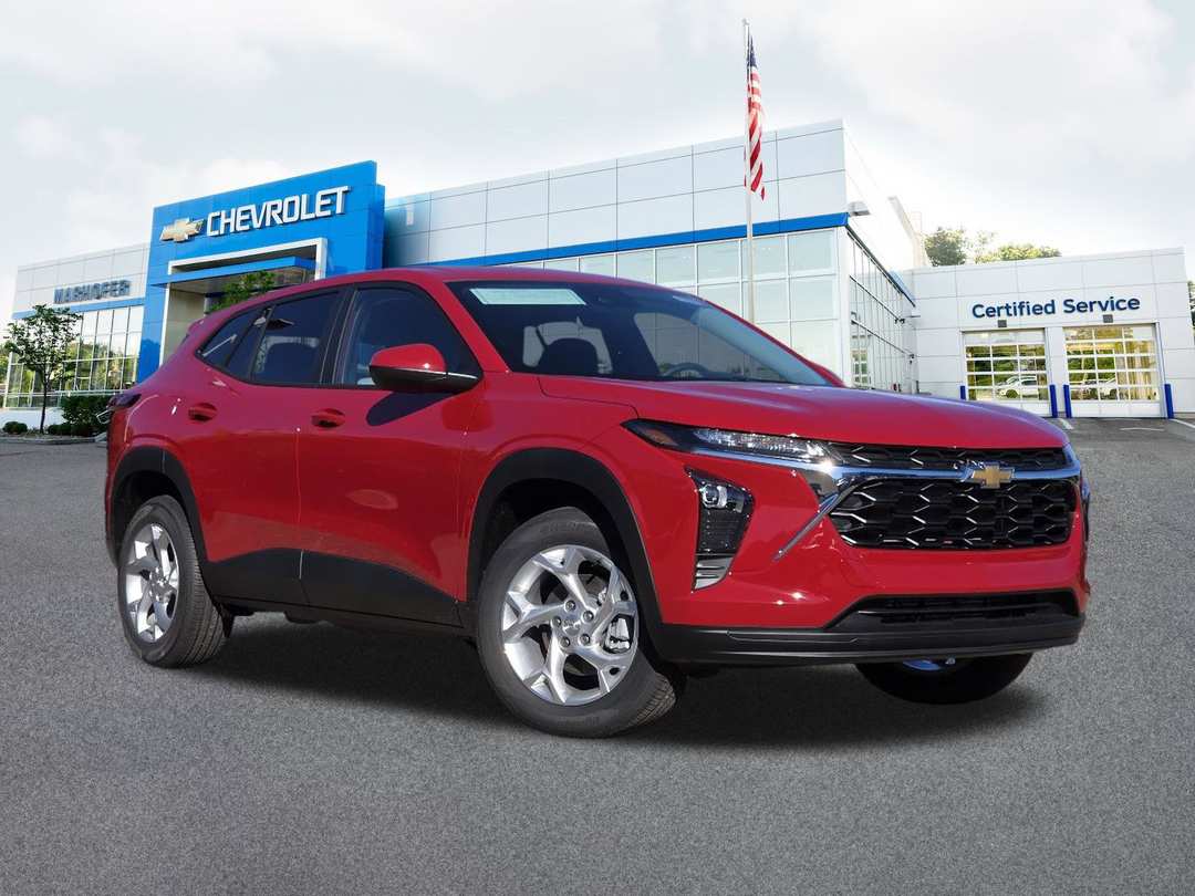 2026 Chevrolet Trax LS - Image 2