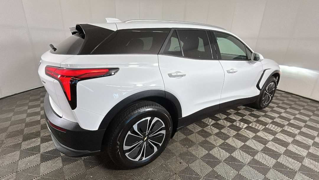 2024 Chevrolet Blazer Ev LT - Image 3