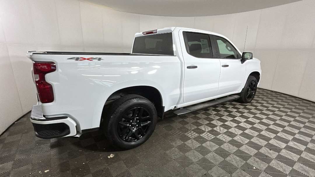 2024 Chevrolet Silverado 1500 Custom - Image 3
