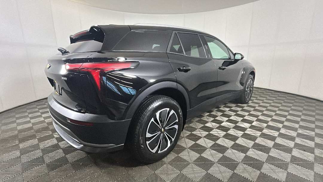 2024 Chevrolet Blazer Ev LT - Image 3
