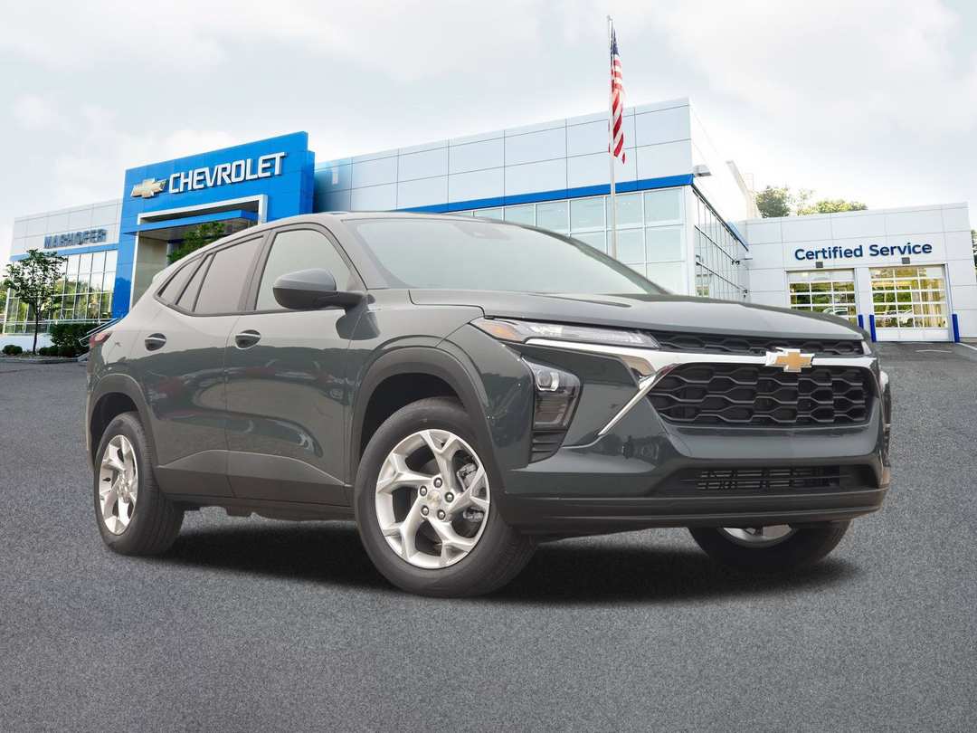 2026 Chevrolet Trax LS - Image 2