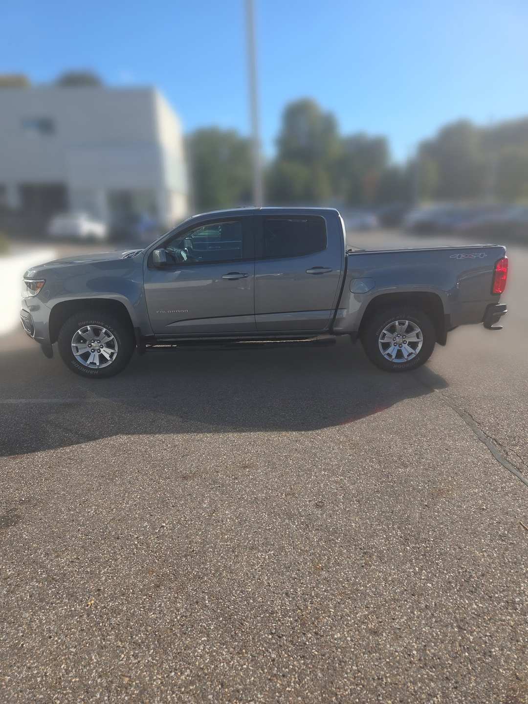 2021 Chevrolet Colorado LT - Image 2