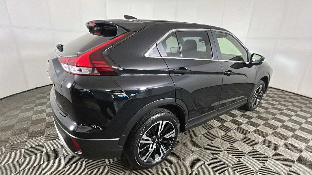 2026 Mitsubishi Eclipse Cross SE - Image 2