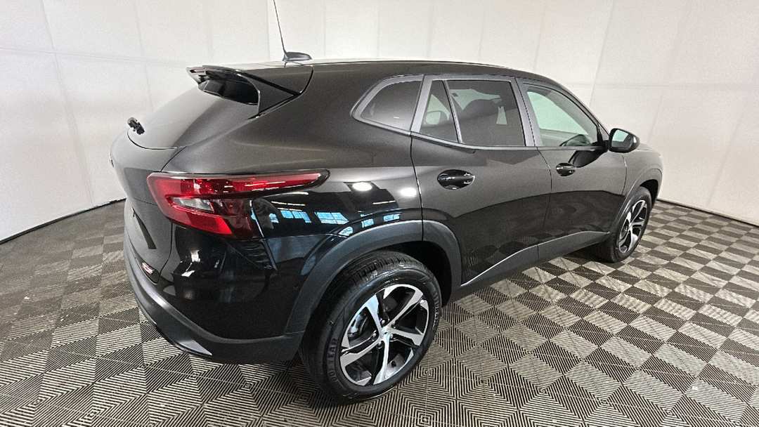 2025 Chevrolet Trax 1RS - Image 3