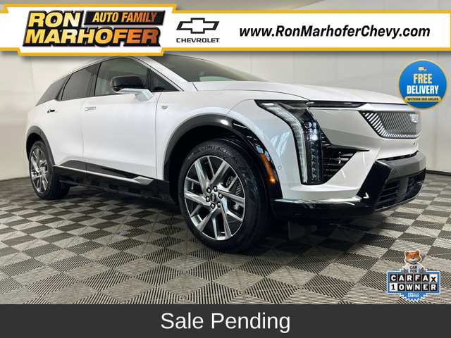 2025 Cadillac Optiq Luxury 2
