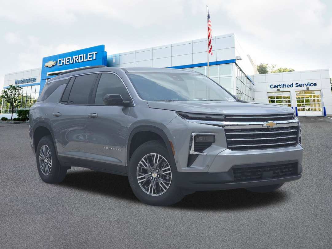 2026 Chevrolet Traverse LT - Image 2